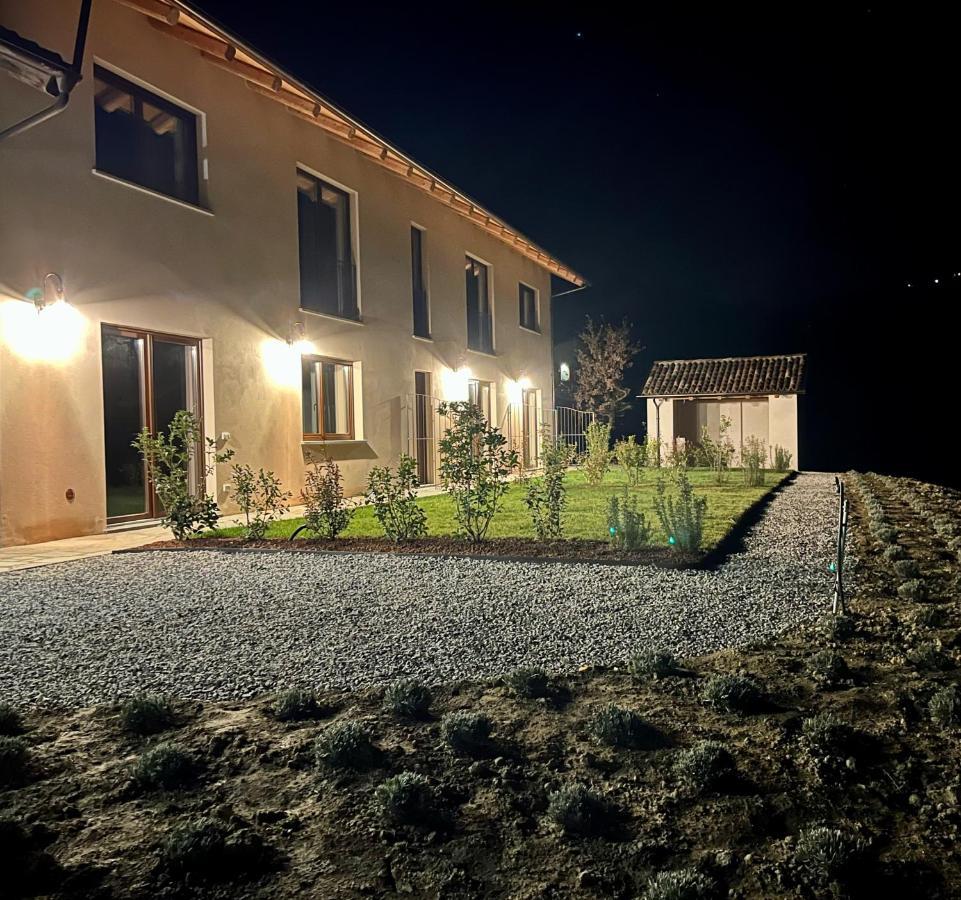 فندق Le Cornici - Cascina Di Charme Diano dʼAlba المظهر الخارجي الصورة